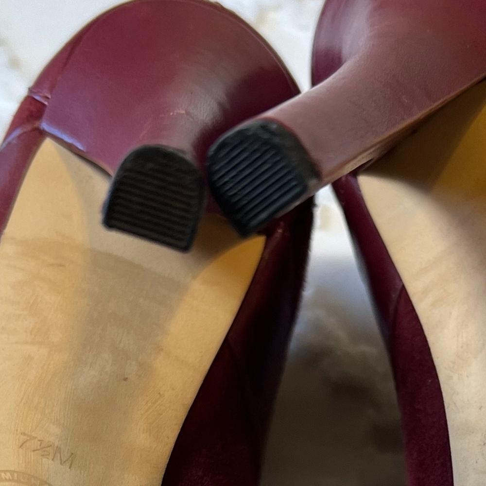 Michael Kors Guiliana Peep Toe Suede Ankle Booties in Burgundy SIZE 7.5 - Picture 8 of 10